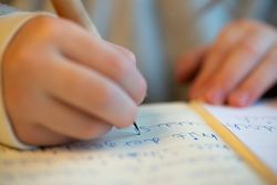 Čeká vaše dítě nástup do školy? Poradíme, jak ho připravit.